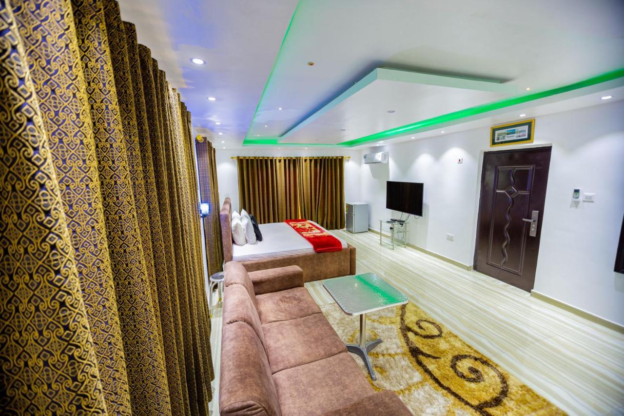 Nap Apartment Hotel Dansoman Екстер'єр фото