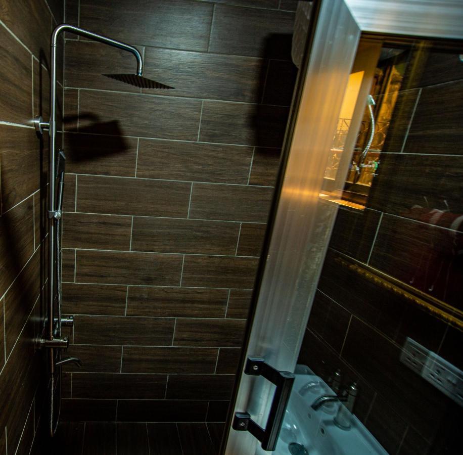 Nap Apartment Hotel Dansoman Екстер'єр фото
