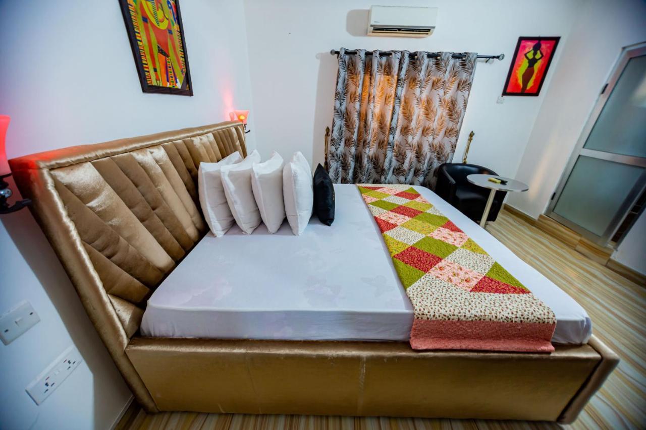 Nap Apartment Hotel Dansoman Екстер'єр фото